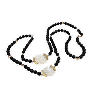 Collana in onice e madreperla
