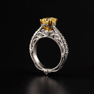 A-143 Anello con diamante fancy yellow modello KIKY